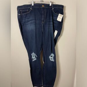 Signature Levi Strauss Ultra high rise Jegging size 37W 30L Distress